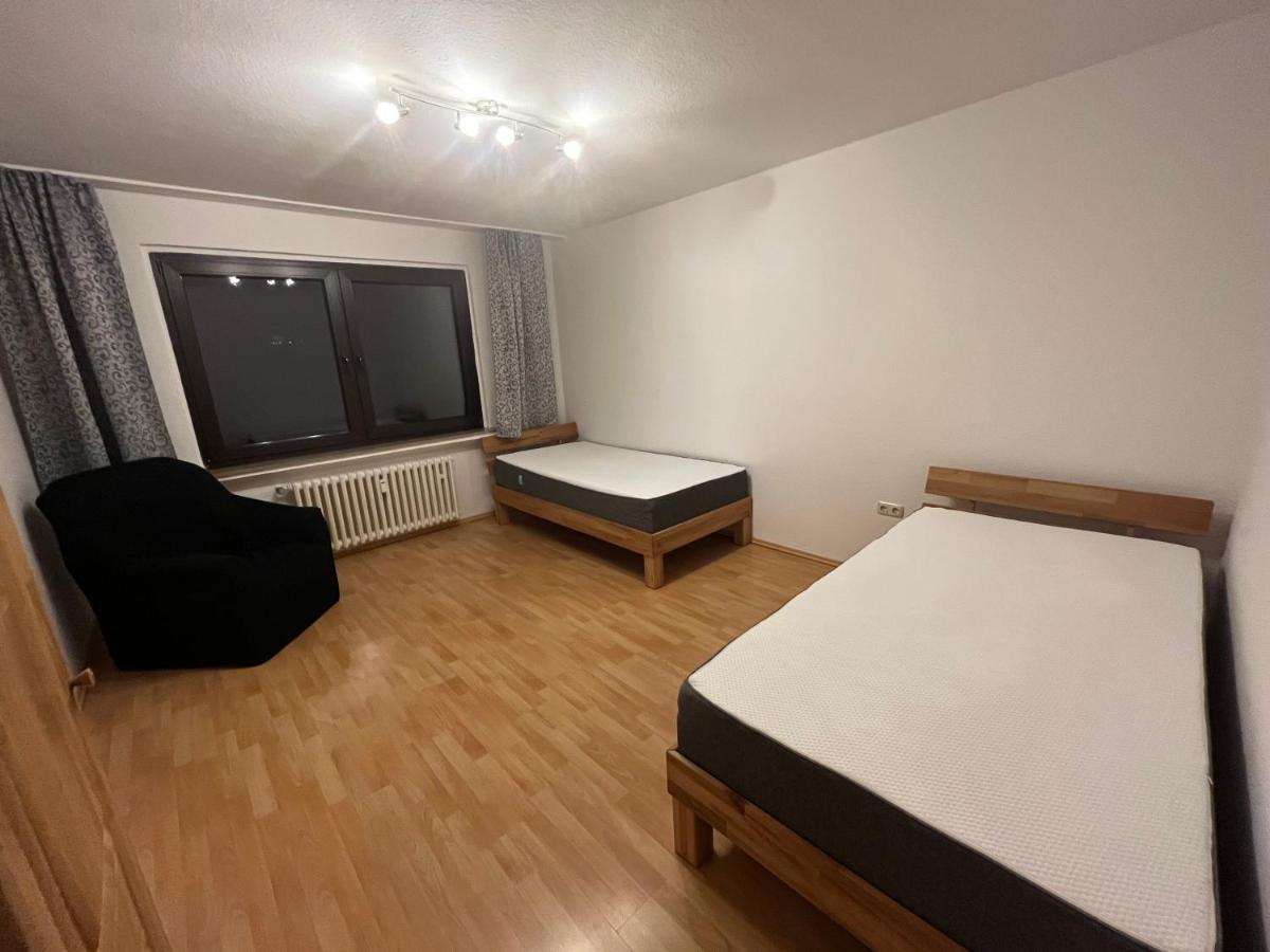 Zimmer Fuer Monteure, Handwerker Oder Reisende Essen Ngoại thất bức ảnh