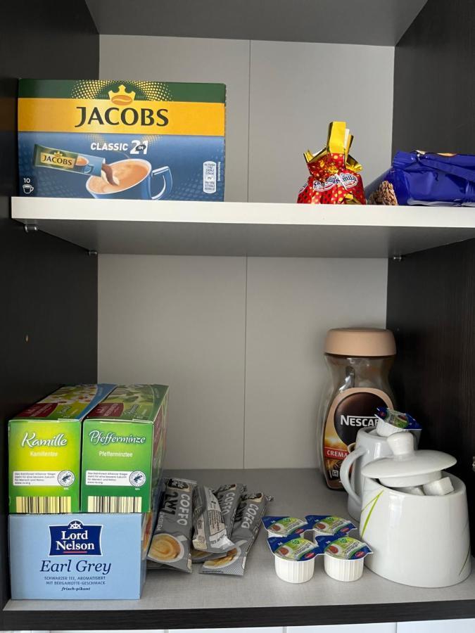 Zimmer Fuer Monteure, Handwerker Oder Reisende Essen Ngoại thất bức ảnh